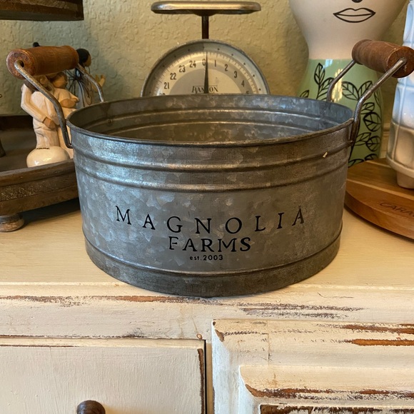 Magnolia Other - Magnolia bucket
